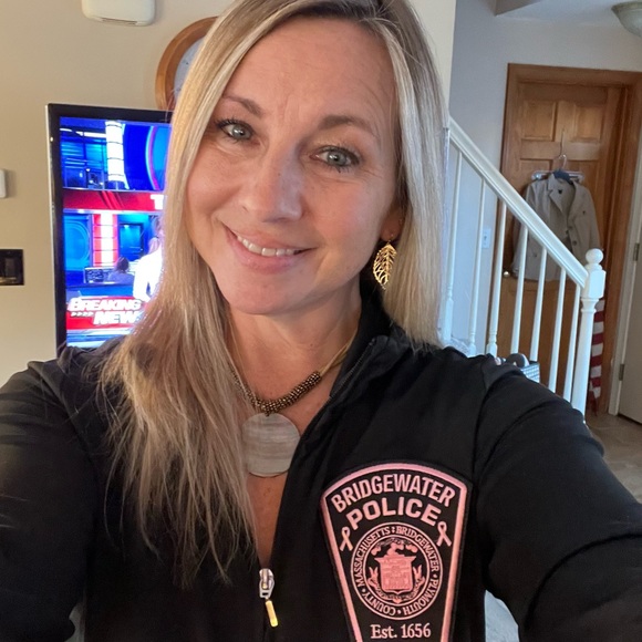 Meet your Posher, Meredith - Picture 10 of 11